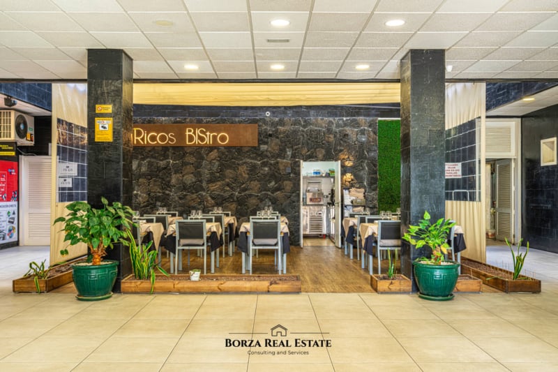 Restaurante en traspaso a pocos metros de la playa en Los Cristianos, con alta demanda y excelentes opiniones – Borza Real Estate