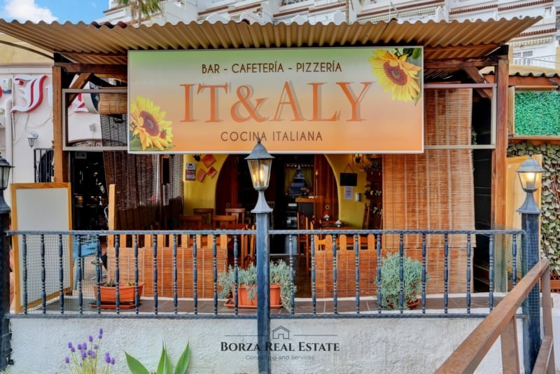 Pizzería en traspaso con cocina italiana y terraza en Costa Adeje, Tenerife Sur – Borza Real Estate