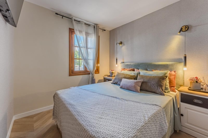 Apartamento reformado con vista al mar en Windsor Park, Torviscas Alto, Adeje – en venta con Borza Real Estate